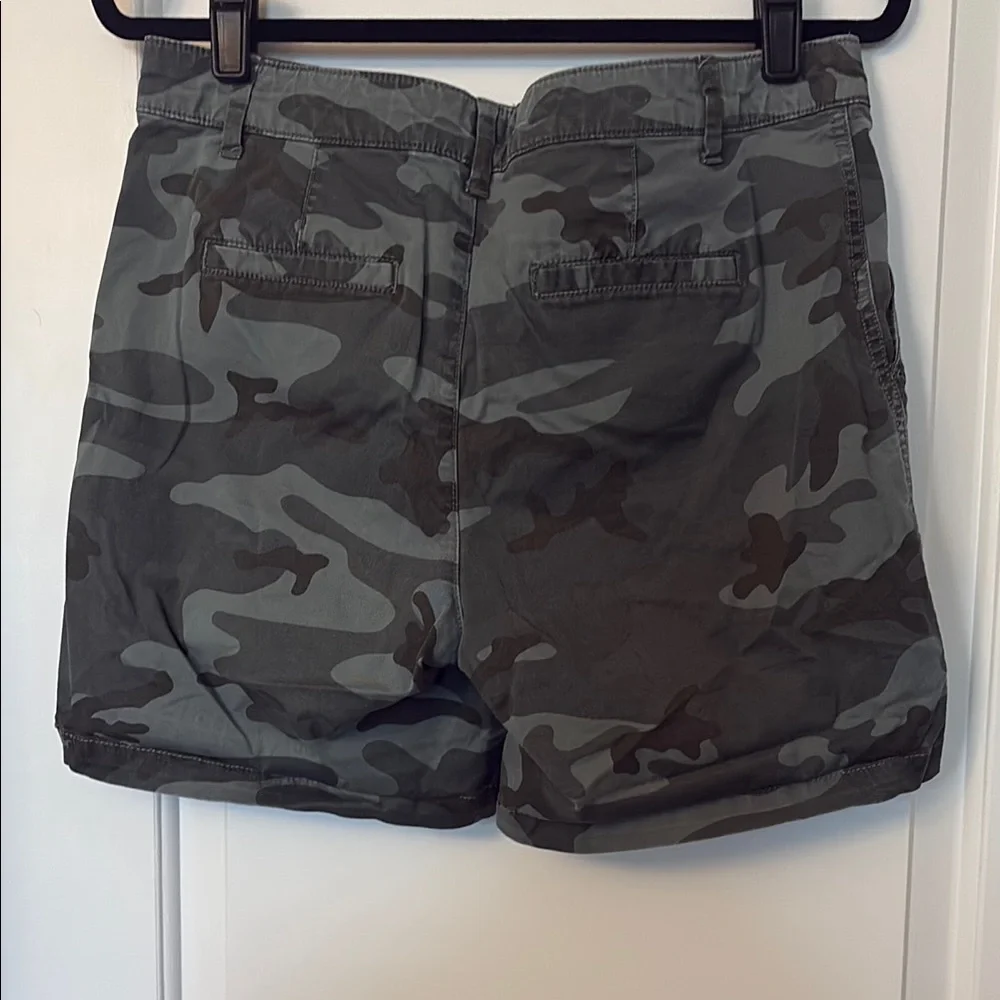 Women’s Camouflage Shorts - Picture 3 of 5